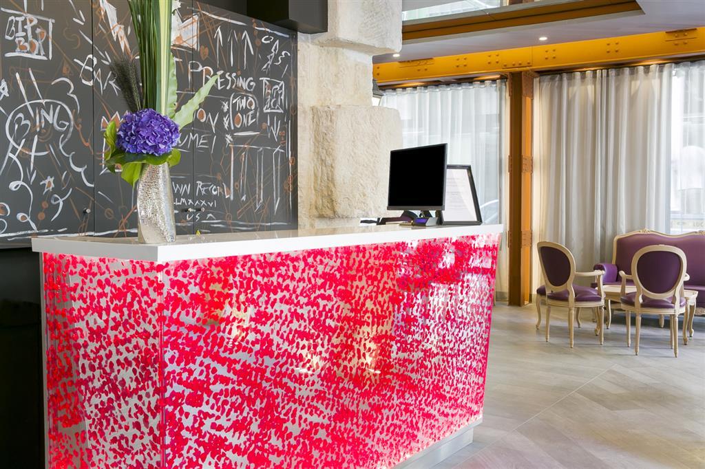 Western Premier Marais Grands Boulevards Hotel 4*