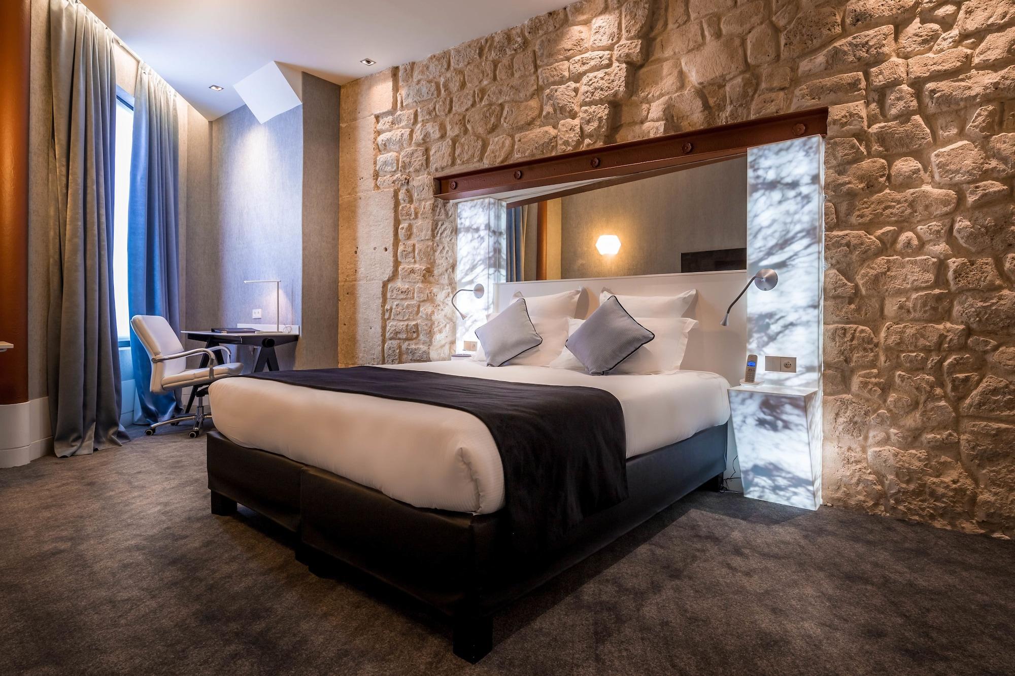 Western Premier Marais Grands Boulevards Hotel 4*